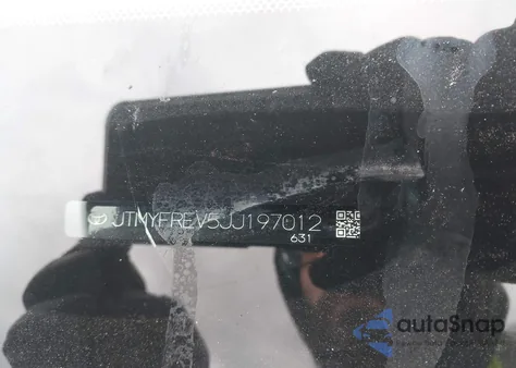 2018 Toyota Rav4 Limited из США, поврежденный, VIN JTMYFREV5JJ197012